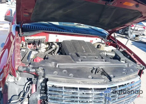 2013 Lincoln Navigator z USA, uszkodzony, nr VIN 5LMJJ2H53DEL06821